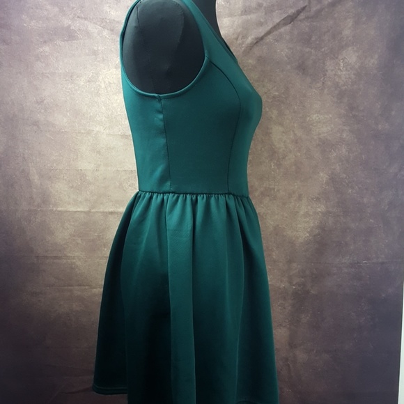 H&M Emerald Dress - Sz 10 - Picture 4 of 5